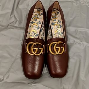 GUCCI - Double G logo patent leather pumps